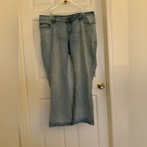 VINTAGE & UNIQUE STRETCH DENIM JEANS.